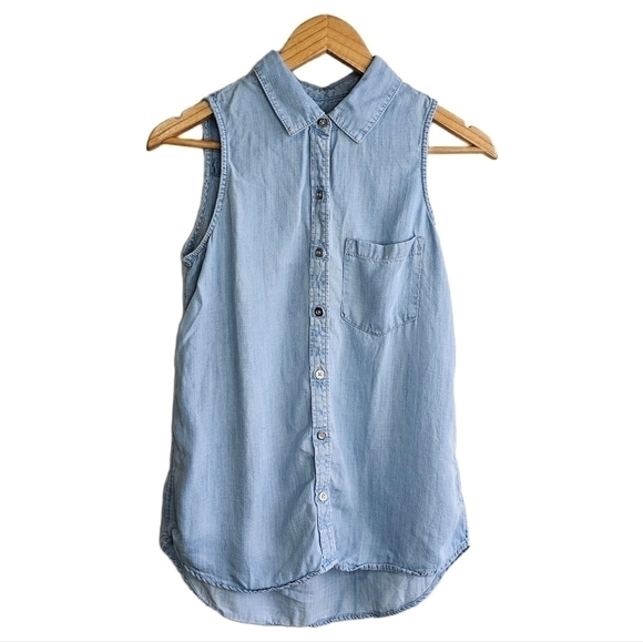 Banana Republic chambray blue button down sleeveless top size XS - Picture 1 of 10